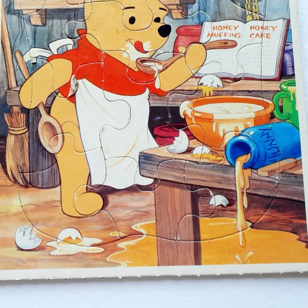 Vintage Winnie The Pooh Frame Tray Puzzle 12 Pieces